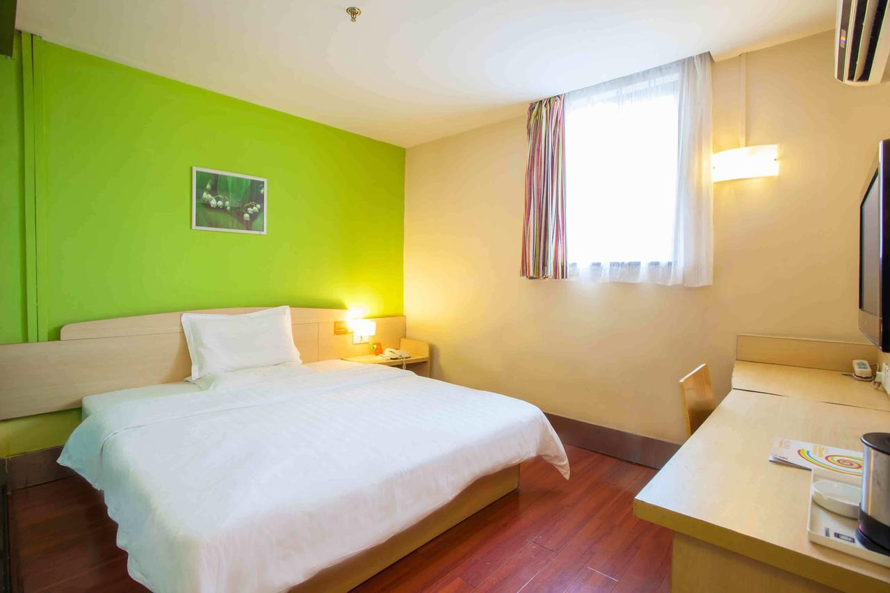 7Days Inn Zhongshan San Xiang Market 中山 客房 照片