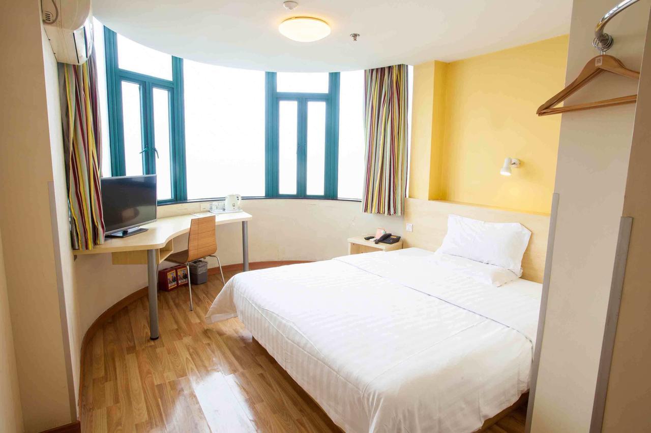 7Days Inn Zhongshan San Xiang Market 中山 客房 照片
