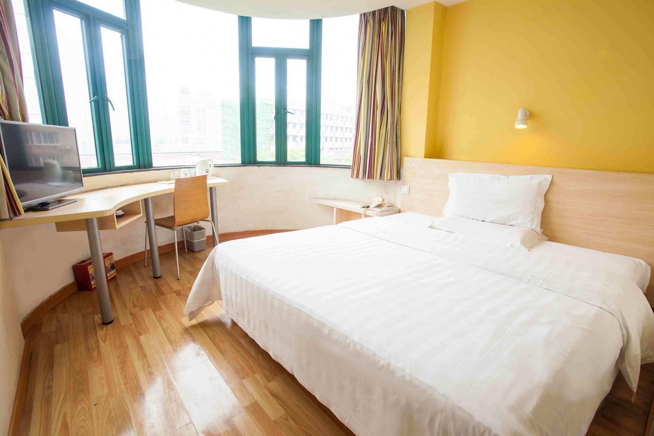 7Days Inn Zhongshan San Xiang Market 中山 客房 照片